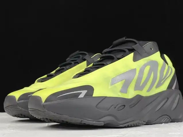 700 MNVN Yeezy FY3727 Boost Adidas Phosphor 0616